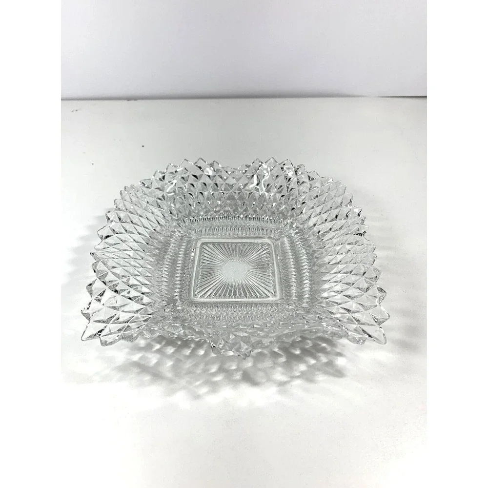 VTG Indiana Glass Clear Diamond Square Point‎ Candy Dish Square 7''x7'' Ruffled